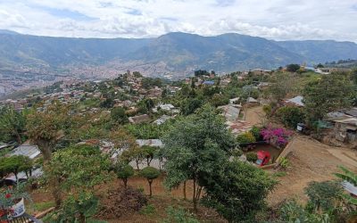 ¡Agua! De mano en mano en Granizal